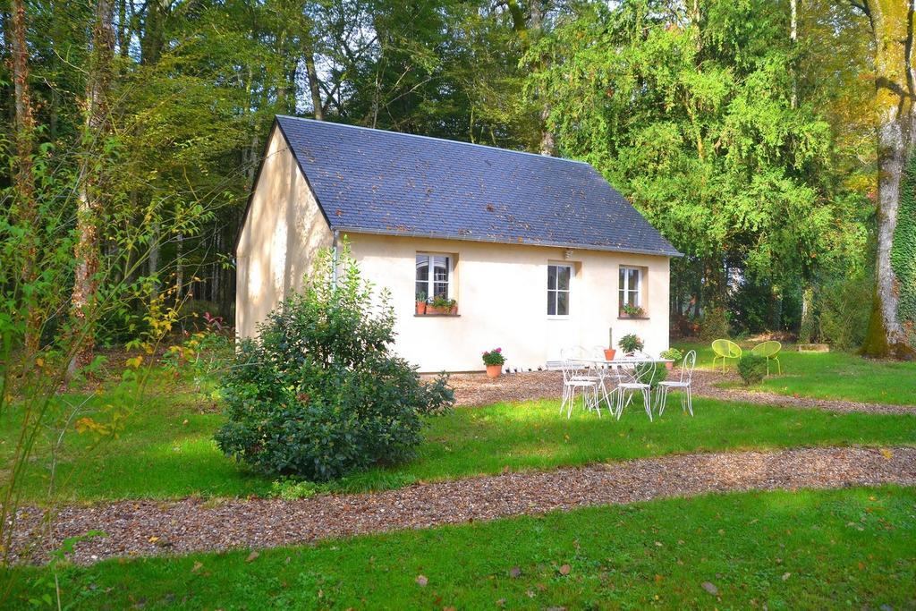 Hôtel les Grands Chênes Saint-Fargeau  Quarto foto